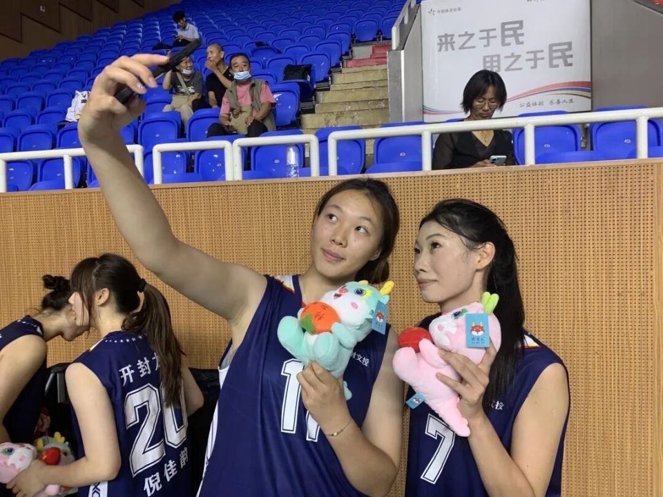 TOssg, 区在比赛间