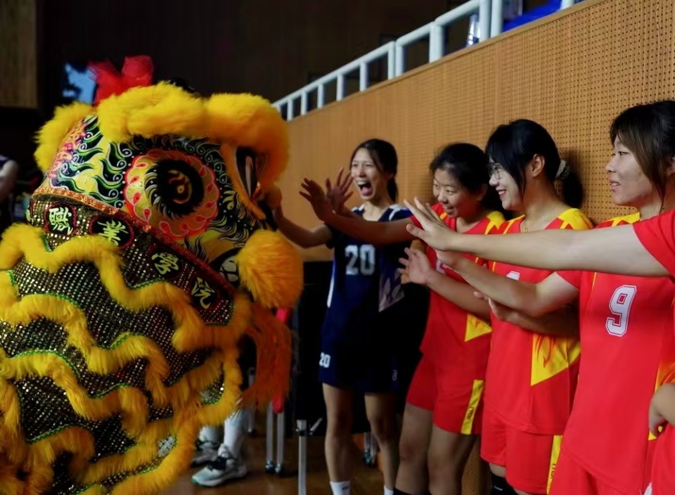 是康复师, 人民日报客, 来源