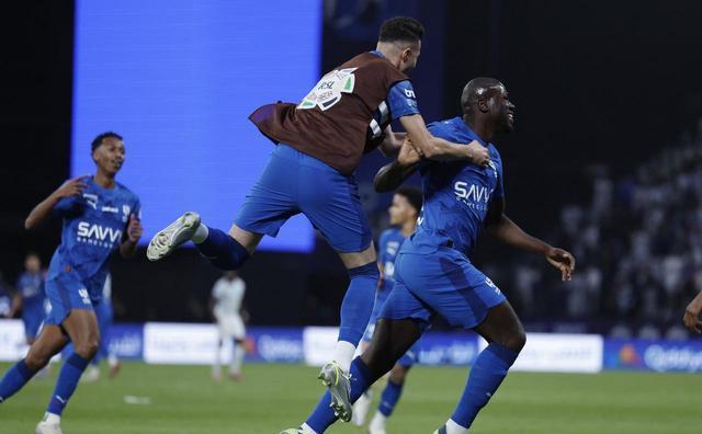 一传一射 一传一射