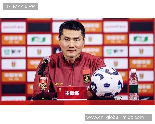 国足新任主帅邵佳一，45岁少帅，曾留洋德甲也参与过世界杯